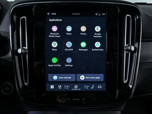 Used 2026 Volvo XC40 B4 Plus w/ Protection Package Premier image 14