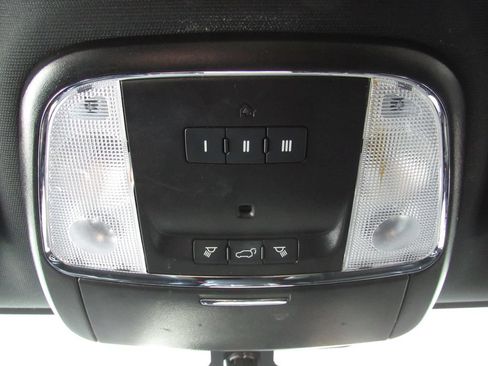 Used 2021 Jeep Grand Cherokee Laredo X AWD/4WD image 24