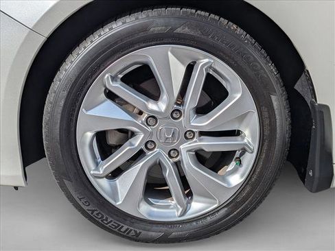 Used 2019 Honda Accord LX image 18