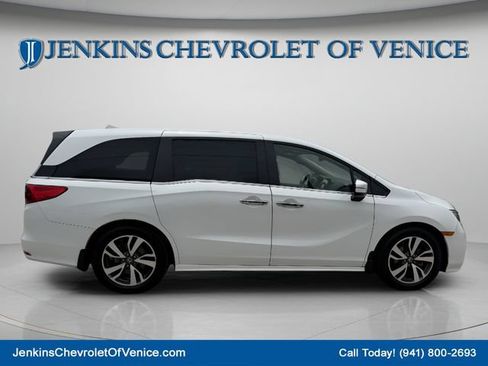 Used 2022 Honda Odyssey Touring image 3