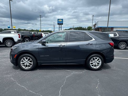 Used 2023 Chevrolet Equinox LT w/ LPO, Floor Liner Package FWD image 9