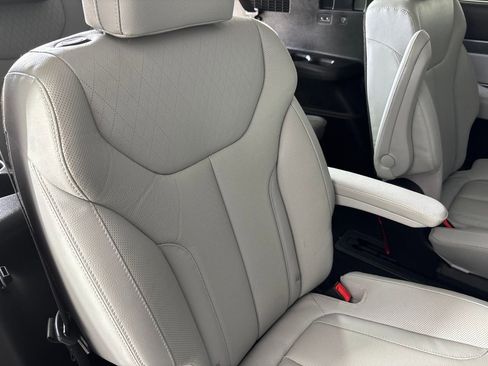Used 2022 Hyundai Palisade SEL w/ Premium Package FWD image 26