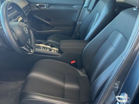 Used 2025 Honda Civic Sport image 17