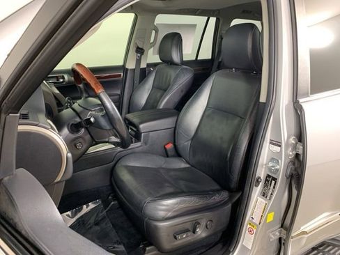 Used 2014 Lexus GX 460 w/ Premium Package AWD/4WD image 29