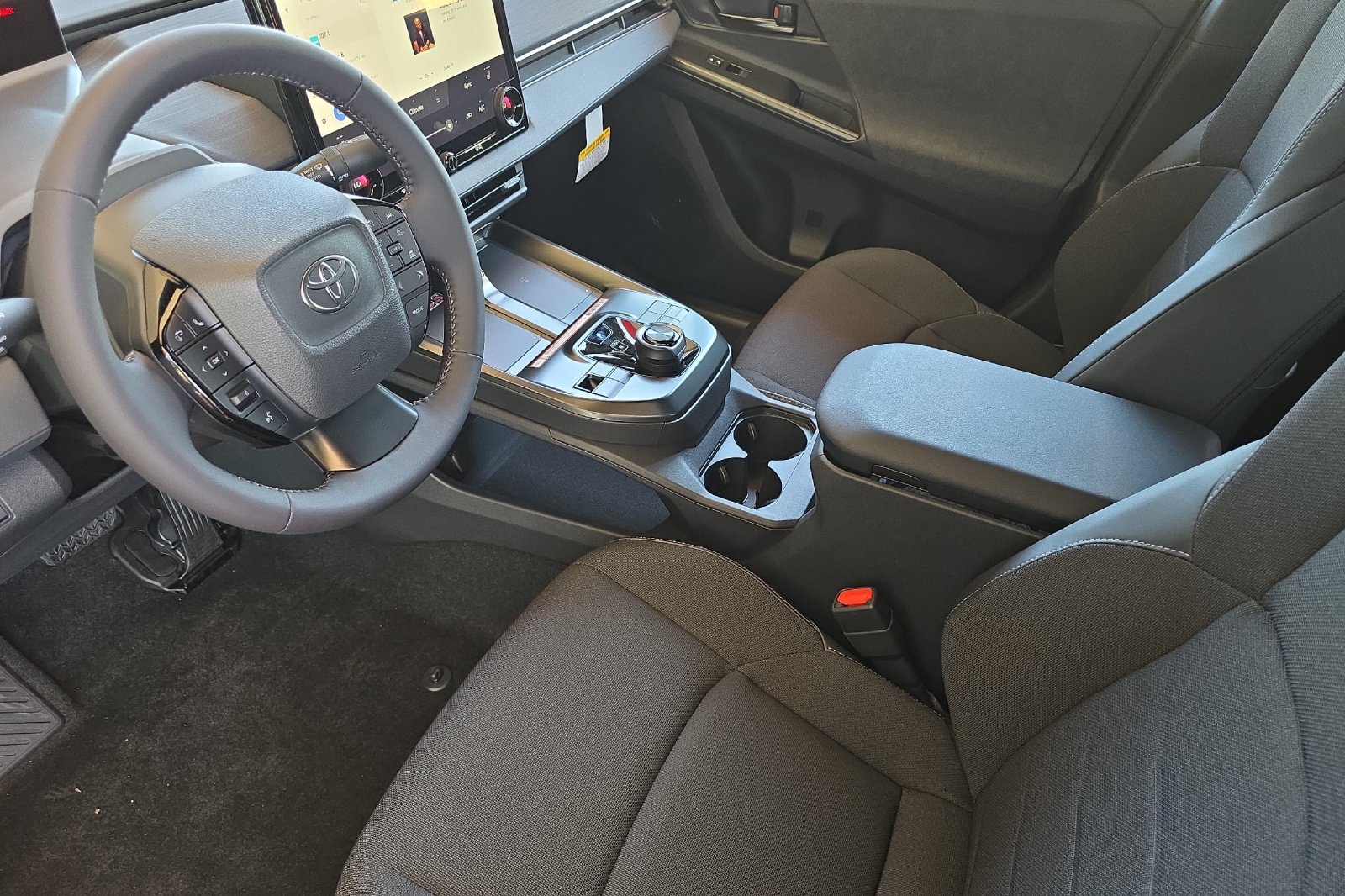 New 2026 Toyota C-HR AWD/4WD image 8