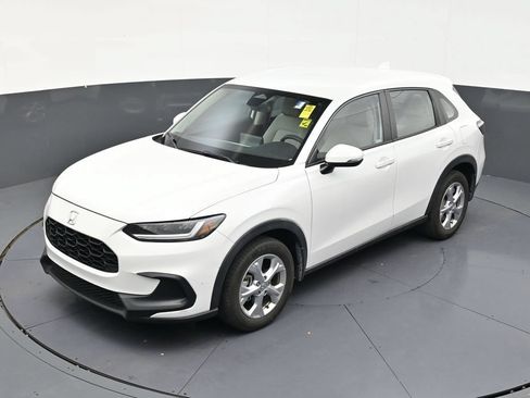 Used 2023 Honda HR-V LX image 12