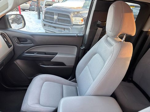 Used 2020 Chevrolet Colorado W/T w/ WT Convenience Package RWD image 13