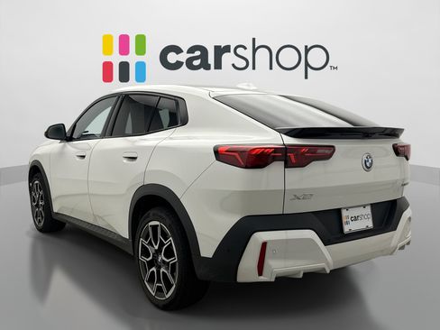 Used 2026 BMW X2 xDrive28i AWD/4WD image 3