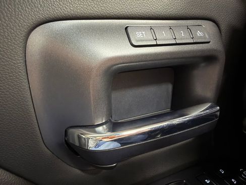 Used 2019 Chevrolet Silverado 2500 LTZ w/ Duramax Plus Package AWD/4WD image 27