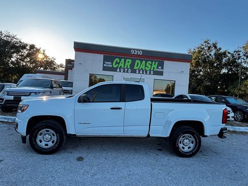 Used 2017 Chevrolet Colorado W/T w/ WT Convenience Package RWD image 4