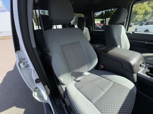 Used 2011 Ford F350 4x4 Crew Cab Super Duty image 27