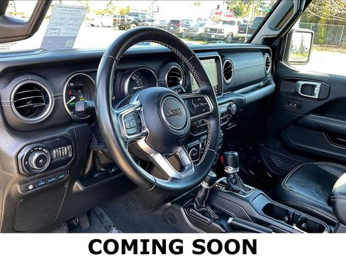 Used 2022 Jeep Wrangler Unlimited Sahara image 19