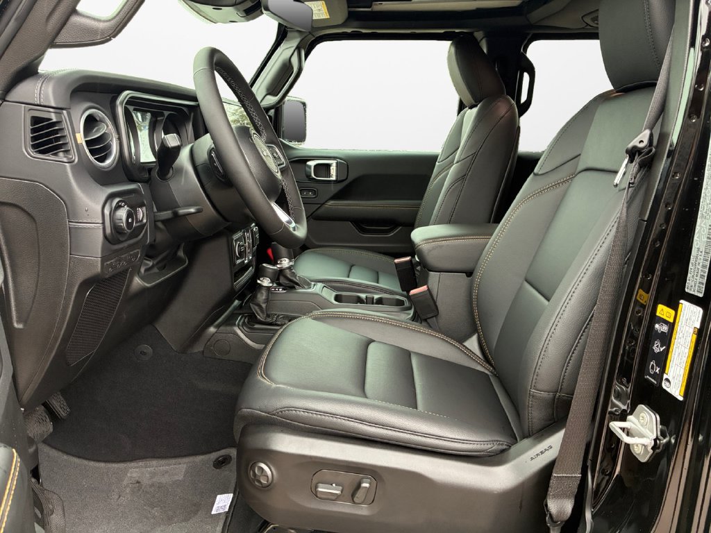 New 2027 Jeep Wrangler Unlimited Sahara AWD/4WD image 18