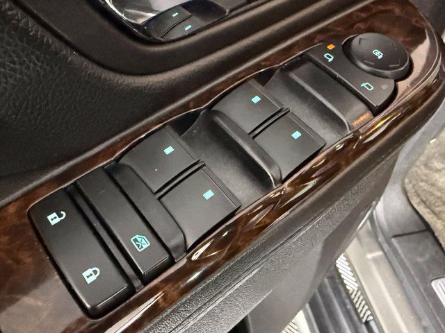 Used 2013 GMC Sierra 3500 Denali AWD/4WD image 22