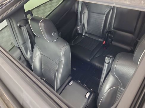 Used 2020 Land Rover Discovery HSE AWD/4WD image 9
