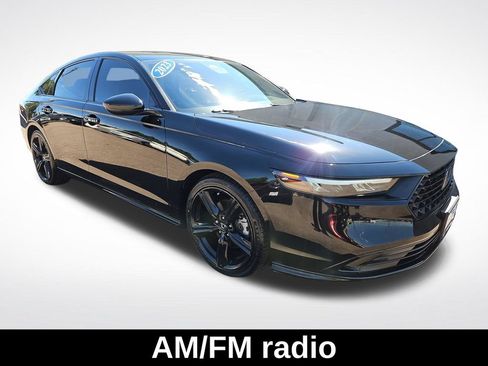 Used 2023 Honda Accord Sport image 8