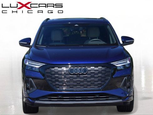 Used 2025 Audi Q4 e-tron Prestige w/ Black Optic Package AWD/4WD image 3