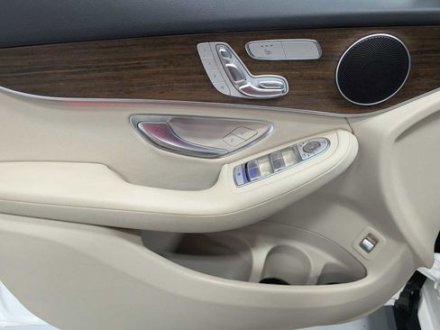 Certified 2021 Mercedes-Benz GLC 300 4MATIC image 35