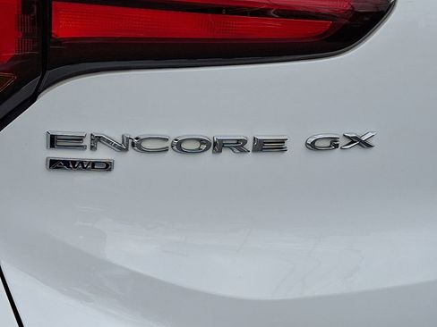 Used 2021 Buick Encore GX Select image 30