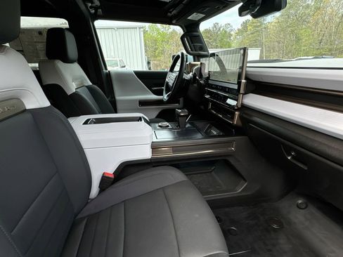 Used 2024 GMC Hummer EV 3X image 31