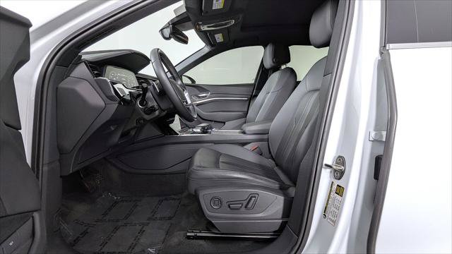 Used 2023 Audi e-tron Premium AWD/4WD image 11