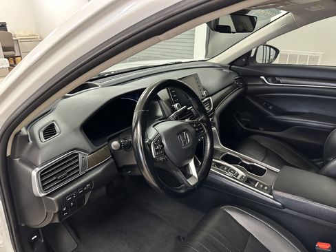 Used 2021 Honda Accord Touring image 52