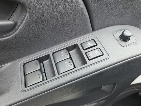 New 2026 Nissan Frontier SV w/ All-Weather Content Package image 15