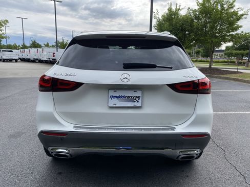 Used 2021 Mercedes-Benz GLA 250 4MATIC w/ Premium Package image 8