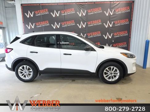 Used 2020 Ford Escape S image 3