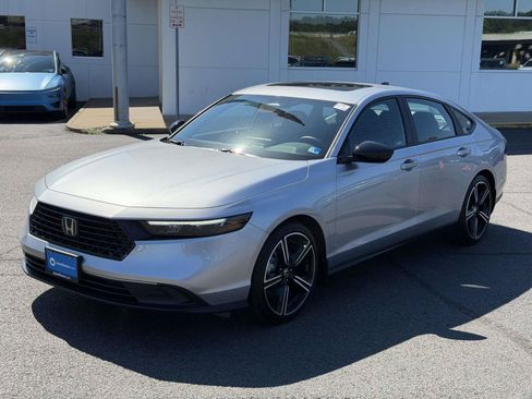 Used 2026 Honda Accord Sport image 4