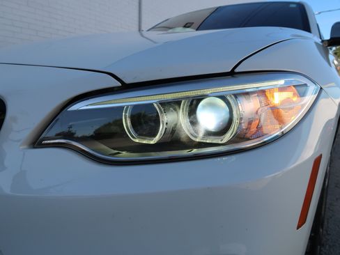 Used 2015 BMW M235i 2dr Cpe M235i RWD image 33