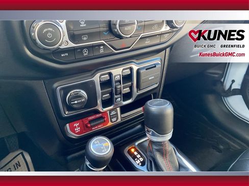 Used 2022 Jeep Gladiator Rubicon w/ Trailer Tow Package image 26