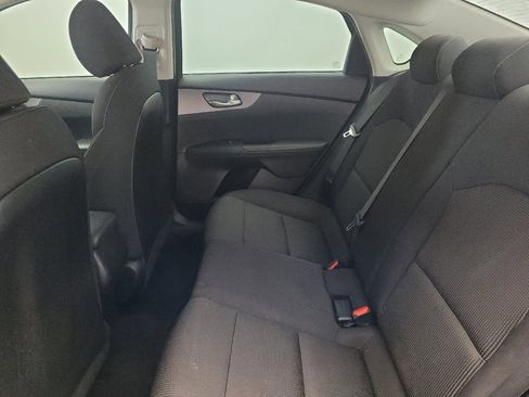 Used 2019 Kia Forte LXS FWD image 18