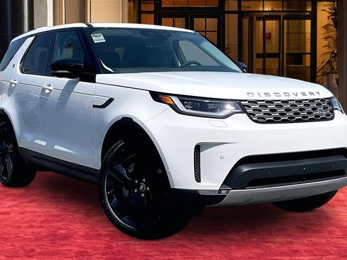 New 2026 Land Rover Discovery S AWD/4WD image 23