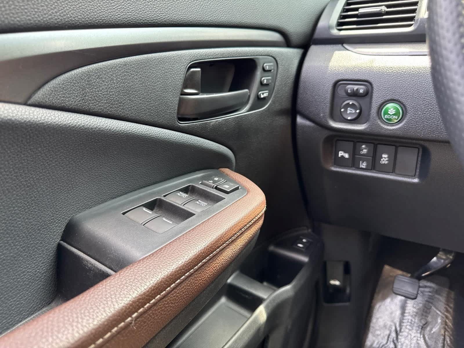 Used 2025 Honda Passport EX-L image 22