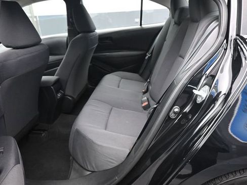 Used 2025 Toyota Corolla LE image 8