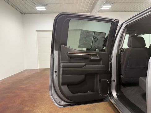 Used 2024 Chevrolet Silverado 1500 LT AWD/4WD image 47