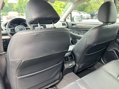 Used 2018 Subaru Outback 2.5i Limited AWD/4WD image 37