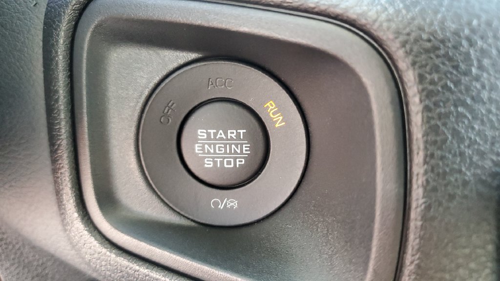 Used 2025 Jeep Gladiator Sport AWD/4WD image 26