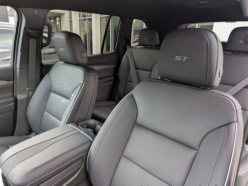 New 2026 Buick Enclave Sport Touring w/ Power Package image 10