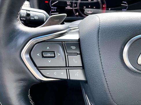 Used 2023 Lexus LX 600 4WD w/ Interior Upgrade Package image 22