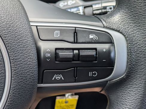 Used 2025 Kia Sportage LX AWD/4WD image 25