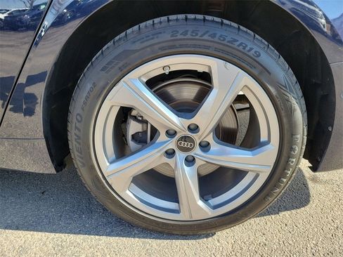 Used 2024 Audi A6 Premium Plus image 11