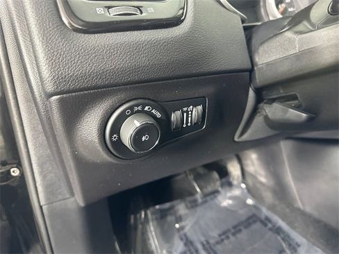 Certified 2020 Jeep Compass Limited image 22