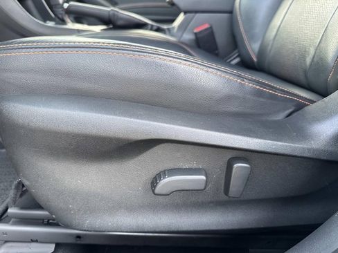 Used 2023 Subaru Crosstrek 2.5i Limited image 10