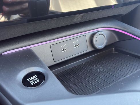 New 2026 Nissan Sentra SR w/ SR Premium Package image 24