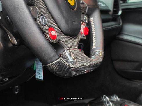 Used 2015 Ferrari 458 Italia Coupe RWD image 30