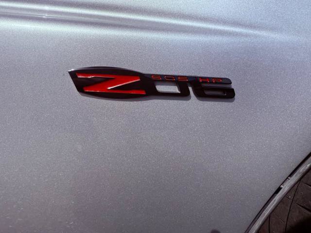 Used 2006 Chevrolet Corvette Z06 w/ Preferred Equipment Group RWD image 11