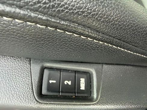 Used 2018 Buick Regal Essence w/ Driver Confidence Package #1 image 13