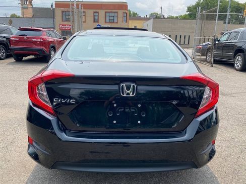 Used 2016 Honda Civic EX image 10